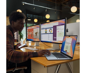 Apple MacBook Air (2025) 15 inch - M4 - 24 GB - 512 GB - Zilver